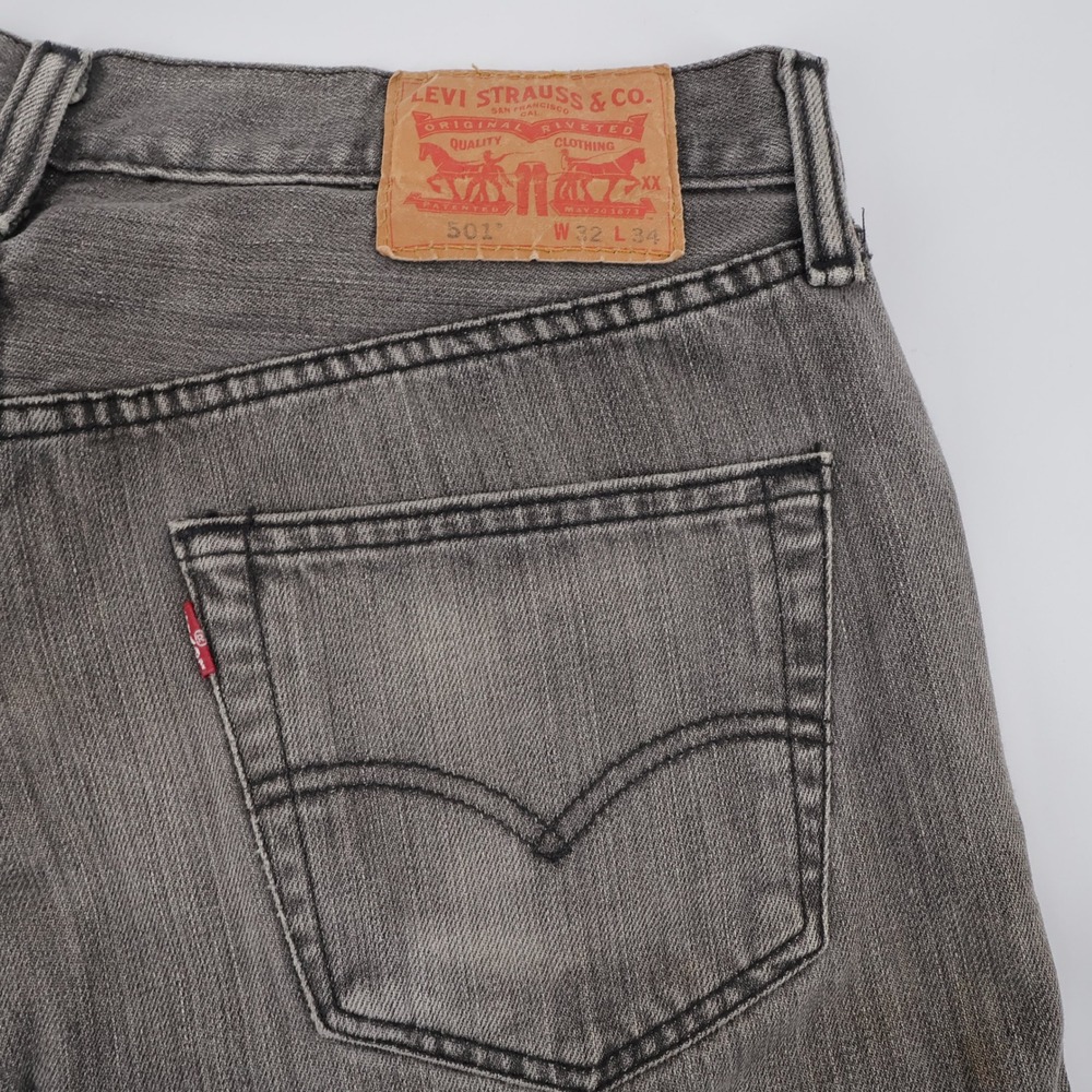 Vintage Levi's 501 Original Fit Jeans Grey Button Fly Mens 32x34 (measures 33")